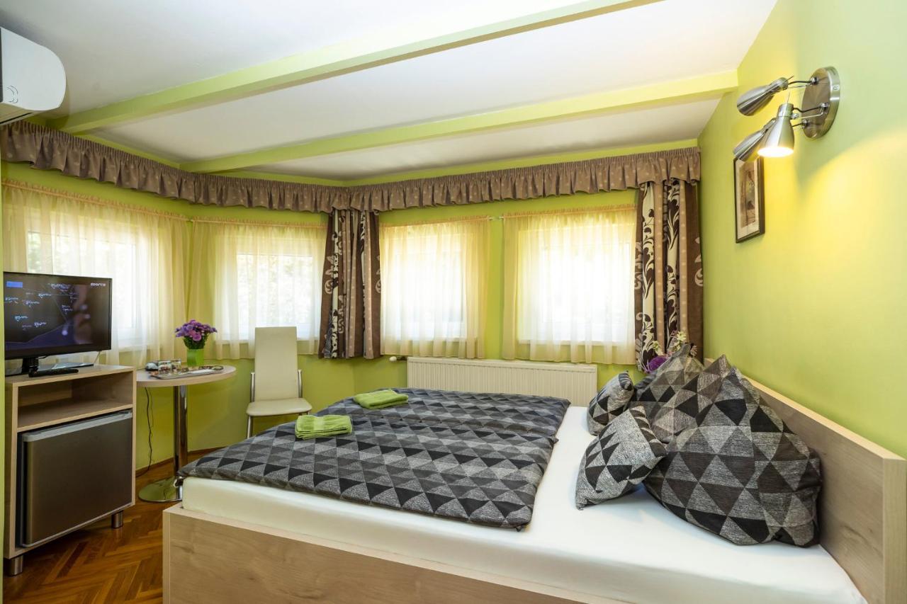 Cecey Vendeghaz Bed & Breakfast Eger Exterior photo